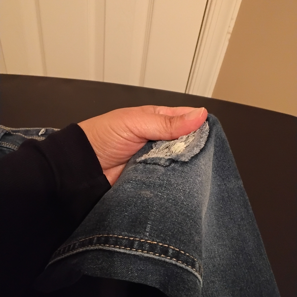 Girl's Jordache Fashion Distressed Jeans. - Picture 7 of 7